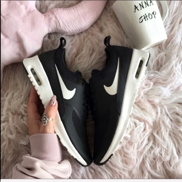 NWT Nike Air Max Thea Black - Picture 8 of 8